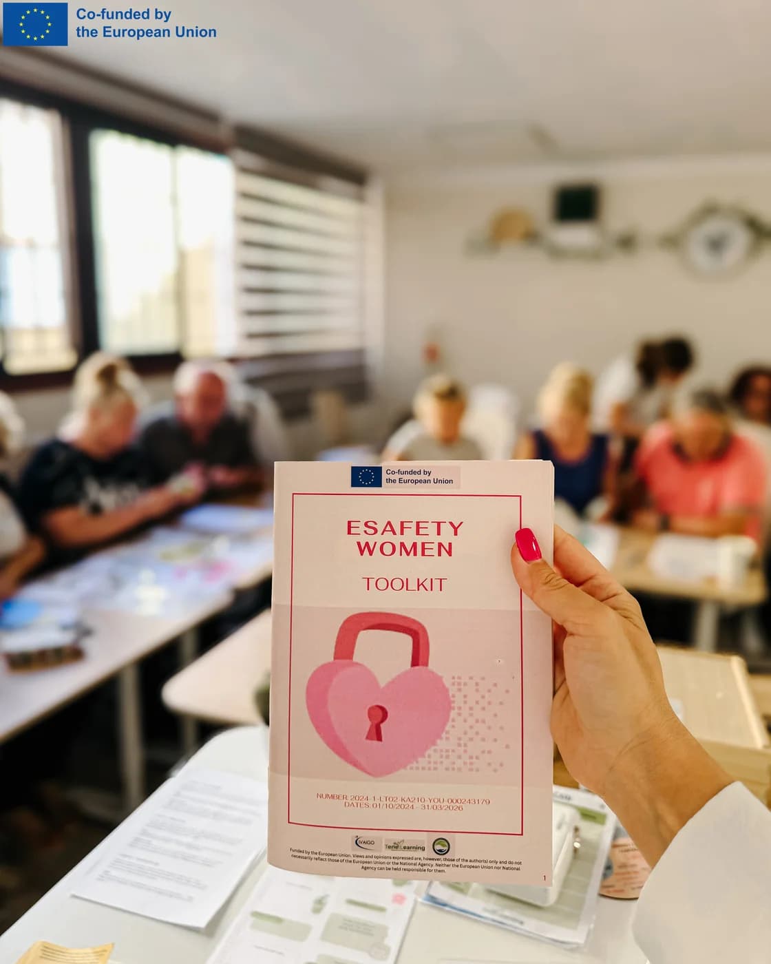 eSAFETY WOMEN — photo 1